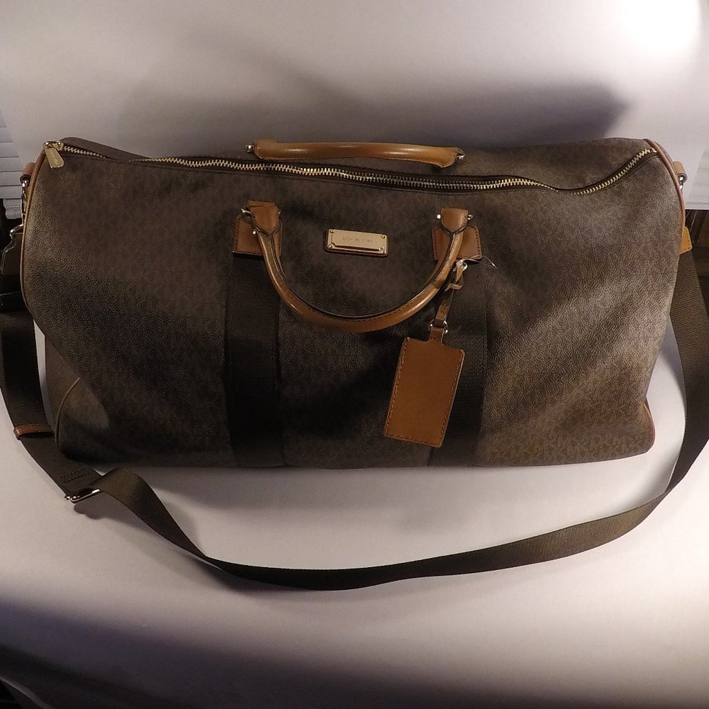 Michael Kors Travel 48H BAG Brand New